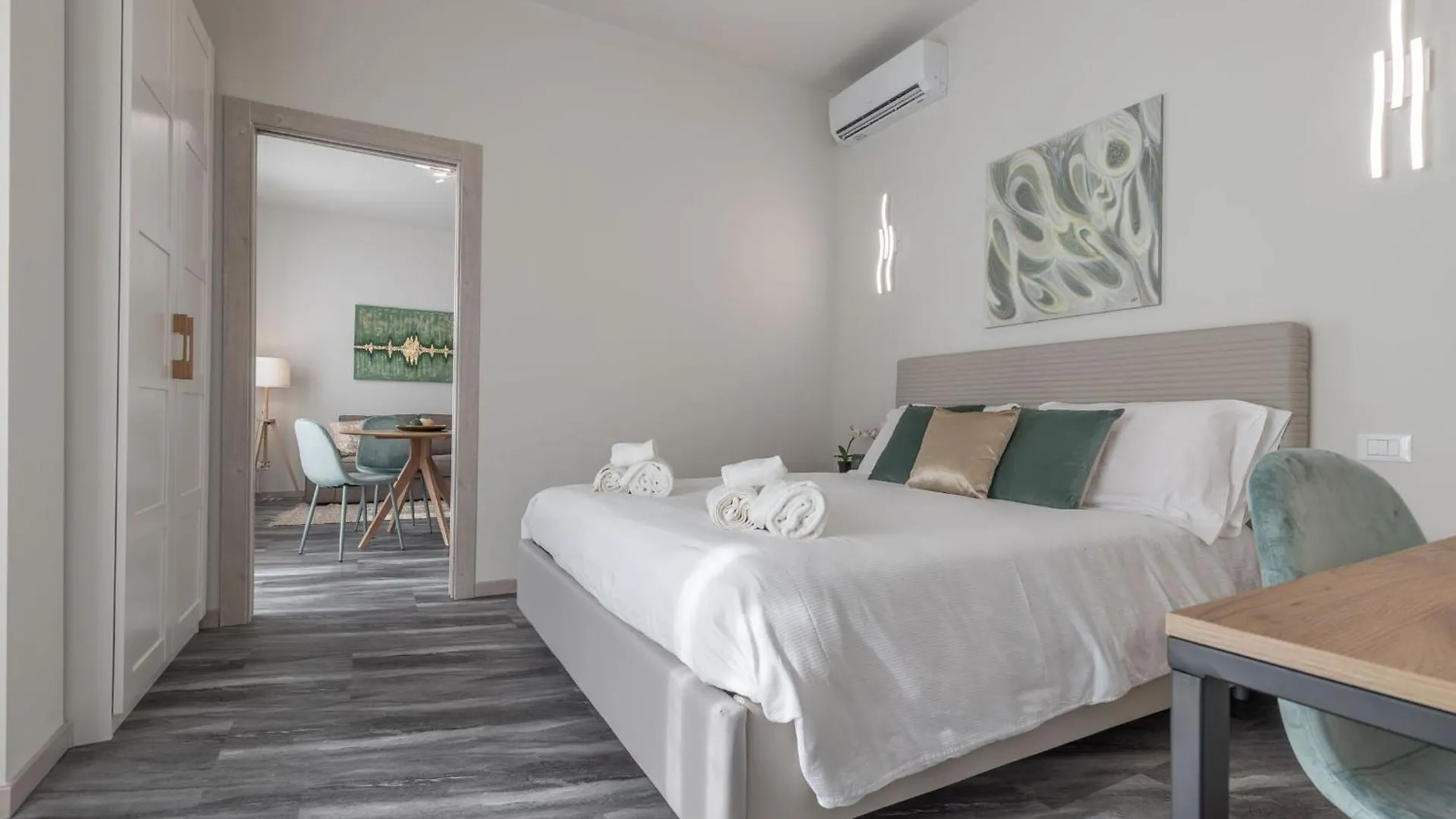 Appartamento Italian Experience-Suite Ateneo Pavia Italia