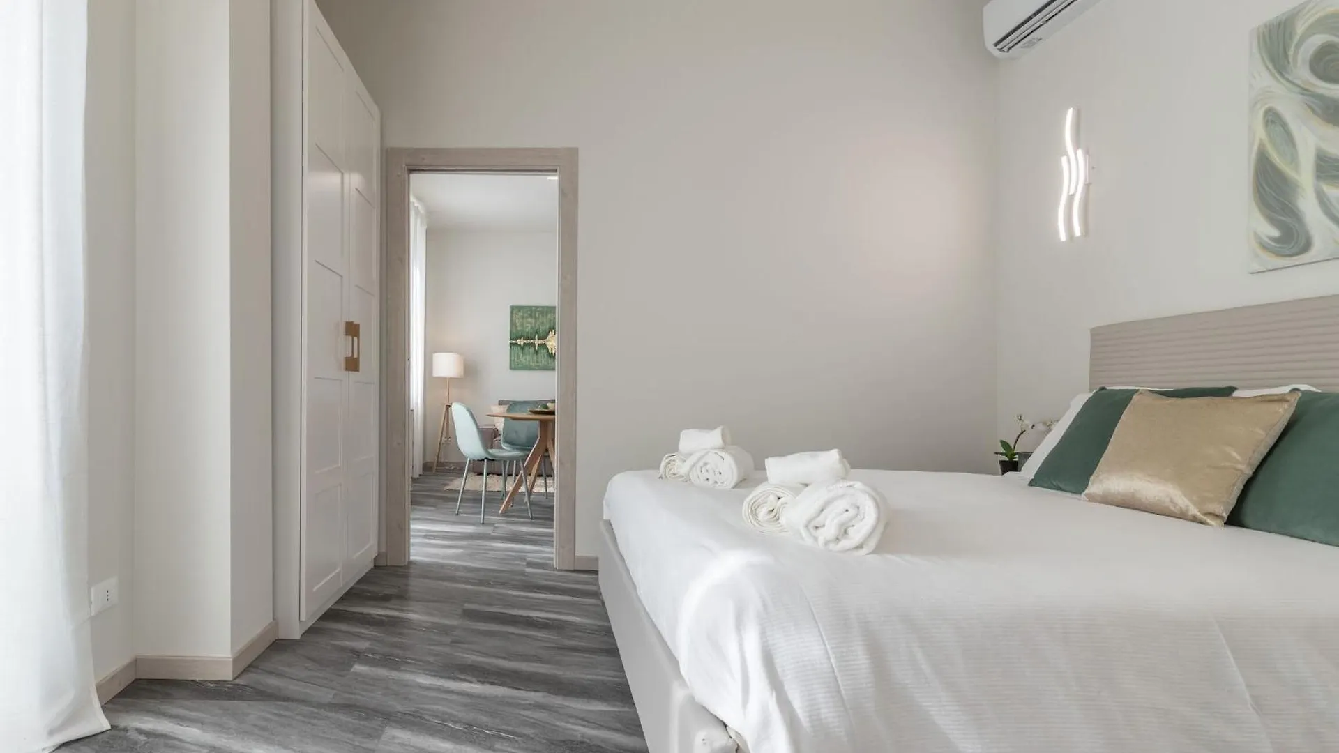 Italian Experience-Suite Ateneo Pavia Italy